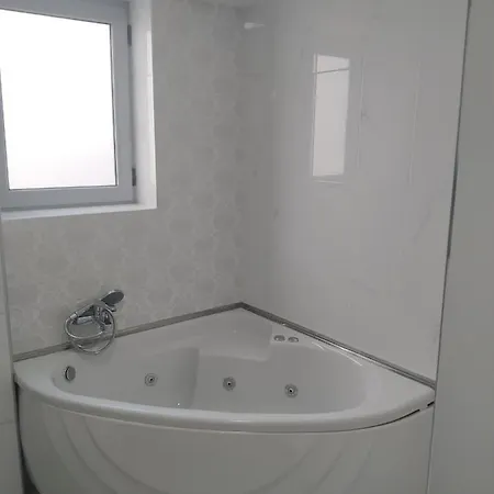 Elaea Boutique Lägenhetshotell *